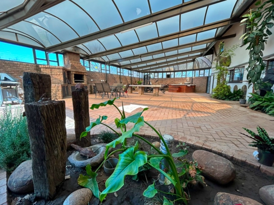 6 Bedroom Property for Sale in Potchefstroom Rural North West